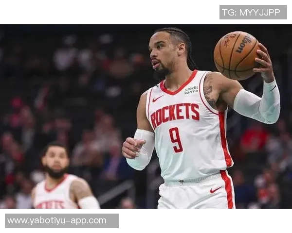 狄龙表现起伏外线不佳11投5中拿下12分4助攻3抢断三分球命中率低迷 狄龙表现起伏外线不佳11投5中拿下12分4助攻3抢断三分球命中率低迷