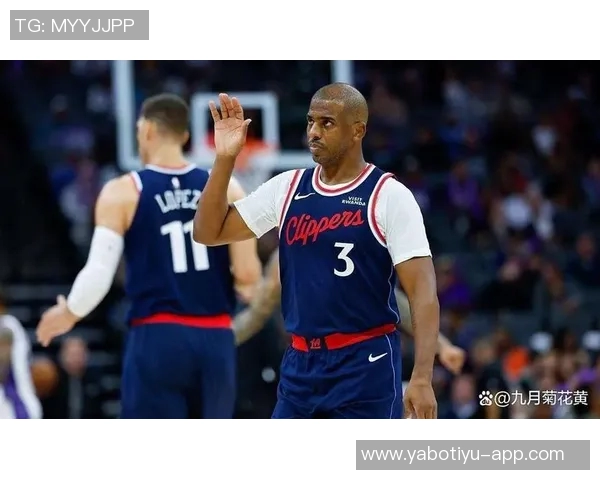 保罗状态下滑14分钟未得分助攻抢断表现平平快攻空篮遭封盖 保罗状态下滑14分钟未得分助攻抢断表现平平快攻空篮遭封盖