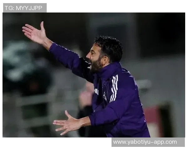 早报聚焦：世界杯抽签即将揭晓曼联平西汉姆米兰意杯遭遇淘汰