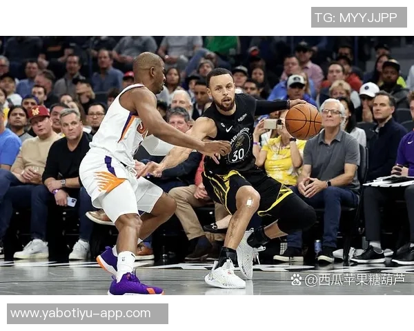 克莱状态回暖三分球表现出色11投5中贡献14分1篮板