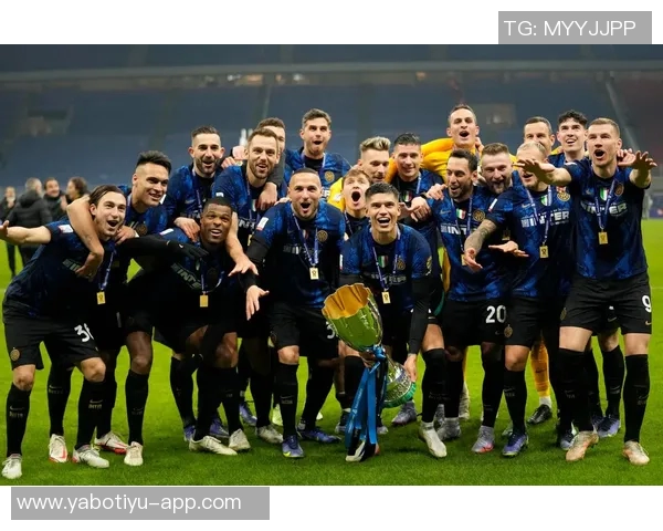 米兰发布意大利超级杯海报迈尼昂莫德里奇拉比奥特齐亮相 米兰发布意大利超级杯海报迈尼昂莫德里奇拉比奥特齐亮相