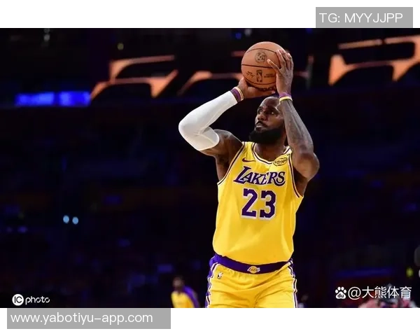 詹姆斯追平浓眉成湖人队史双双榜第十位续写传奇篇章