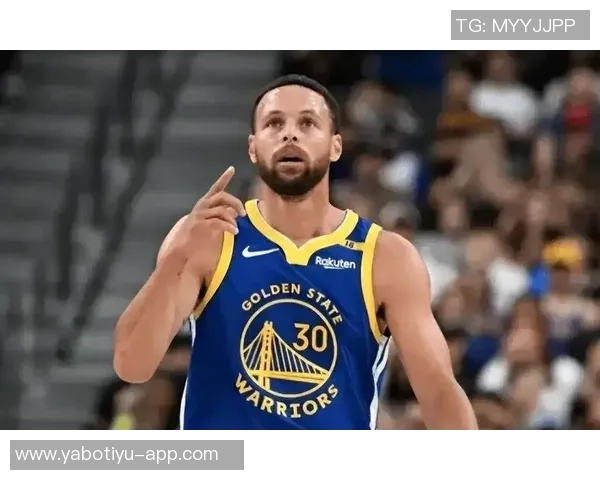 库里表现起伏不定末节失误致球队失利27分6板4助难掩遗憾