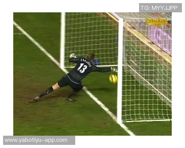 格鲁吉亚进攻如潮略伦特神勇表现3秒内完成关键拦截与门线解围